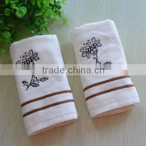 100% Cotton Yarn Flower Personal Design Luxury Embroidered Face Towels thumbnail-3