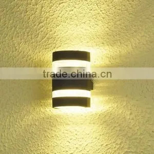 European Aluminum Outdoor Led Wall Light thumbnail-1