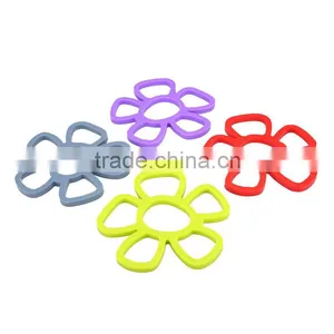 FDA Approved Heat Resistant Silicone Trivet thumbnail-3