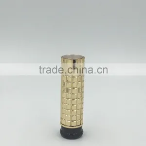 Metal Lipstick Tube Gold Lipstick Packaging thumbnail-2