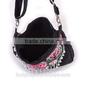 Embroidery Shoulder Bag Canvas Women Handbag Cheap Lady Bag Embroidery Bag With Bells thumbnail-3