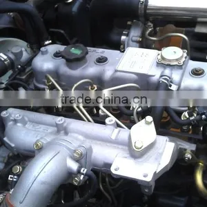 Hot Sale-Dongfeng 4X2 Double Cab Cargo Truck Left Hand Drive thumbnail-3