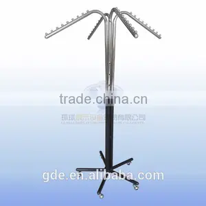 Metal Movable Waterfall Display Rack Garment Rack With 4 Arms thumbnail-1