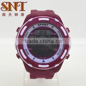 Sport LCD Watch Multifunctional Digital Watch thumbnail-2