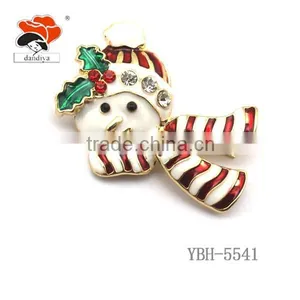 Factory Price Wholesale Bulk Custom Snowman Brooch for Women thumbnail-1