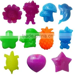 Mini Tpr Pineapple Stikcy Toys thumbnail-1