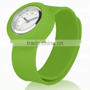 Hot Selling LSR Material Fashionable Silicone Watch thumbnail-1