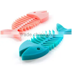 Creative Design Fish Bone Silicone Bar Soap Holder thumbnail-1