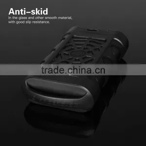 Solar Waterproof 10000mA Mobile Power Bank With LED Light thumbnail-2