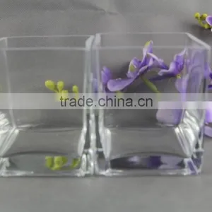 Beautiful Clear Glass Vase With Heart Design thumbnail-2