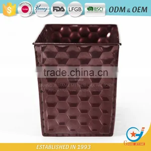 OEM Wholesale Garden Embossing Water Plants in Pots Decoration the Flower Pot thumbnail-2