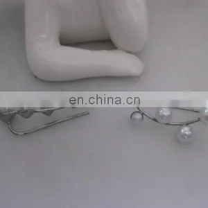 Ear Sweep Wrap - Cuff Earring - Gold Filled With Glass Pearl thumbnail-3