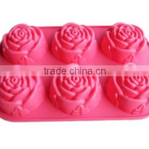 Silicone Kitchenware Cake Mould in Flower Shaped thumbnail-1