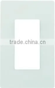 SCREWLESS PLASTIC WALLPLATE FOR DECORATOR SWITCH AND RECEPTACLE thumbnail-1