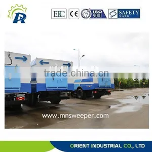 Dongfeng Chassis High Pressure Road Cleaning Car Cleaning Width 2.5-3.5m ISUZU Engine Used Euro3 Exhaust Standard thumbnail-3