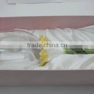 Iris Flower Design Wine Goblet thumbnail-5