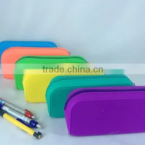 2015 New Study Tool,office Gadget Silicone Pencil Case ,pencil Bag thumbnail-1