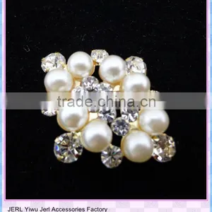 Rhombic Decoration Accessory Rhinestone Button With Plastic Pearl for Wedding and Party With Quick Delivery thumbnail-3