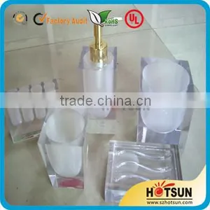 Acrylic Bathroom Tool Set thumbnail-1
