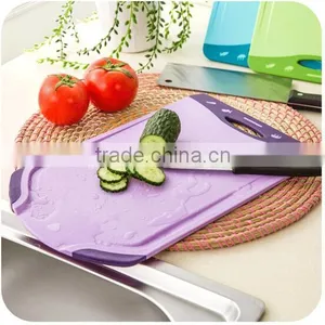 Plastic Thick Chopping Board With Drain Fruit Chopping Block Wholesale Cutting Boards thumbnail-1