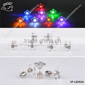 Party LED Light Earring Stud Flower Shape Earring Light Up Earring Nail For Young Girls thumbnail-3
