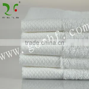 China Supply Hotel Cotton Bath Towels Wholesale thumbnail-3