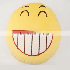 2016 New Product pp Custom Emoji Pillow Plush Toy Cute Smile Face Soft Toys Poop Plush Emoji Pillow thumbnail-4