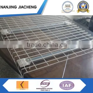 Inverted Flared Wire Decking With Waterfall thumbnail-1