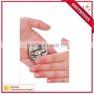 New Arrival Funny Shocking Buzzer Hand Shock Toy Hand Buzzer for Party Favors thumbnail-3