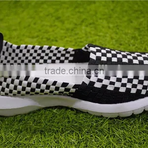 Classic Light Color Woven Slip-on Training Shoes thumbnail-3