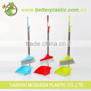 China Factory New Design Cleaning Tool 2312F Plastic Printing Broom Dustpan Set thumbnail-4