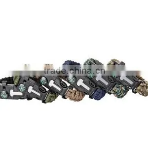 Outdoor Multifunction Survival Paracord Bracelet With Fire Starter Buckle thumbnail-1