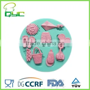 Snowman Non-stick Silicone Fondant Icing Mould thumbnail-3