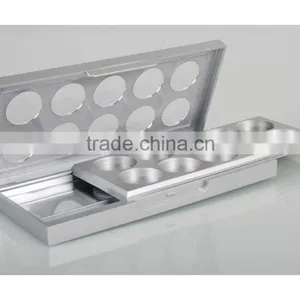 Drawer Compact Ten Well Eyeshadow Compact thumbnail-1