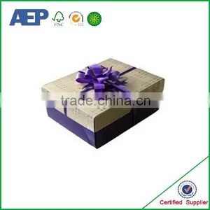 Costom Fancy Paper Luxury Clothing Folding Cardboard Box for Packaging thumbnail-5