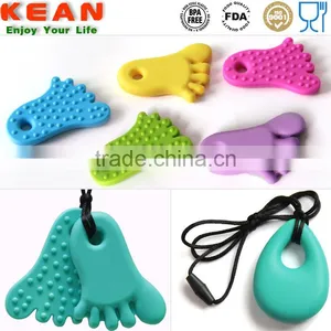 2016 Shenzhen Supplier Soft on Babies Gums 15 Colors for Option Silicone Pendant Teether thumbnail-6