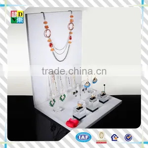 Luxury Design Acrylic Jewelry Display Stands for Necklace 2015 Latest Design Acrylic Display for Jewelry Acrylic Show Case thumbnail-2