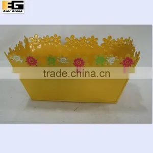 Yellow Tin Pot thumbnail-1