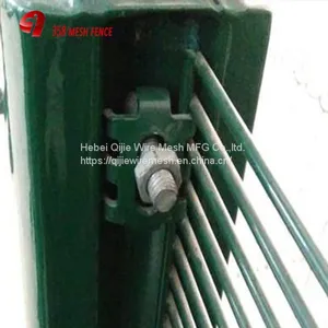 New Style Galvanized Metal Curvy Welded Wire Mesh Fence thumbnail-5