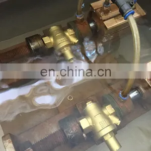 Adjustable Piston Type Brass Pressure Reducing Valve With Manometer 1/2