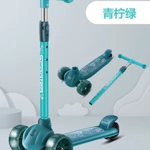 Children's Skateboarding High Height Bike Folding Flash Wheel Pedal Scooter 1-6 Year Old Scooter（Wechat:13510231336） thumbnail-2