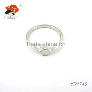 Warmly Welcome Five-pointed Star Alloy Fashion Ring thumbnail-1