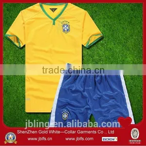 New Style Fast Shipping Quality Sublimation Soccer Uniform thumbnail-1