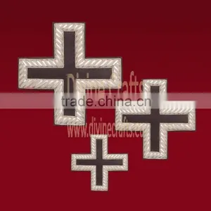 Saleeb Style Embroidered Cross Set thumbnail-1
