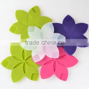 Fashion Practical Home Application Silicone Kitchen Ware Decorative Table Mat thumbnail-1