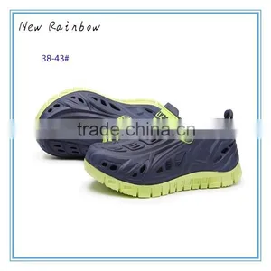 Latest Men Casual Clogs thumbnail-4