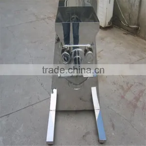 YK160 Factory Price Swaying Granule Granulator Making Machine for Sale thumbnail-5