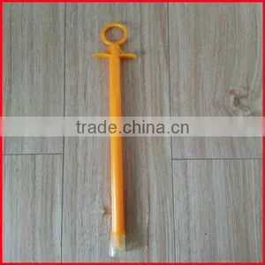 Plastic Sheep Pill Feeder thumbnail-1