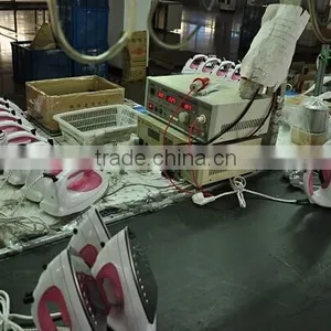 1000W Electric Laundry Steam Press Iron thumbnail-4