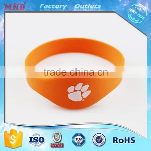 MDW450 Custom Logo Oval Silicone NFC Bracelet thumbnail-6